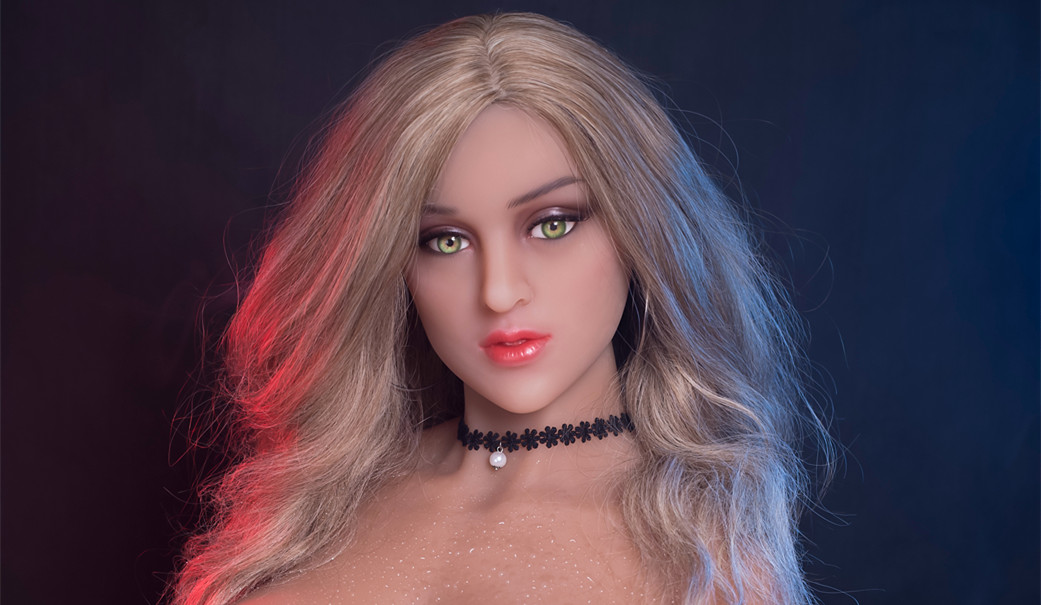 How to remove and deal with sex doll dyeing